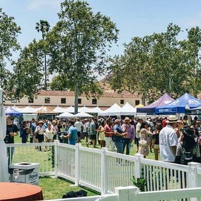 pedestrian-barricade-rental-santa-barbara-california-barriers-rentals-crowd-control-1